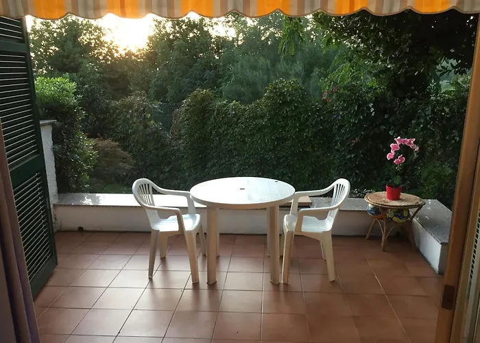 Bifamiliare Cherie Con Parco E Piscina Tatil Evi